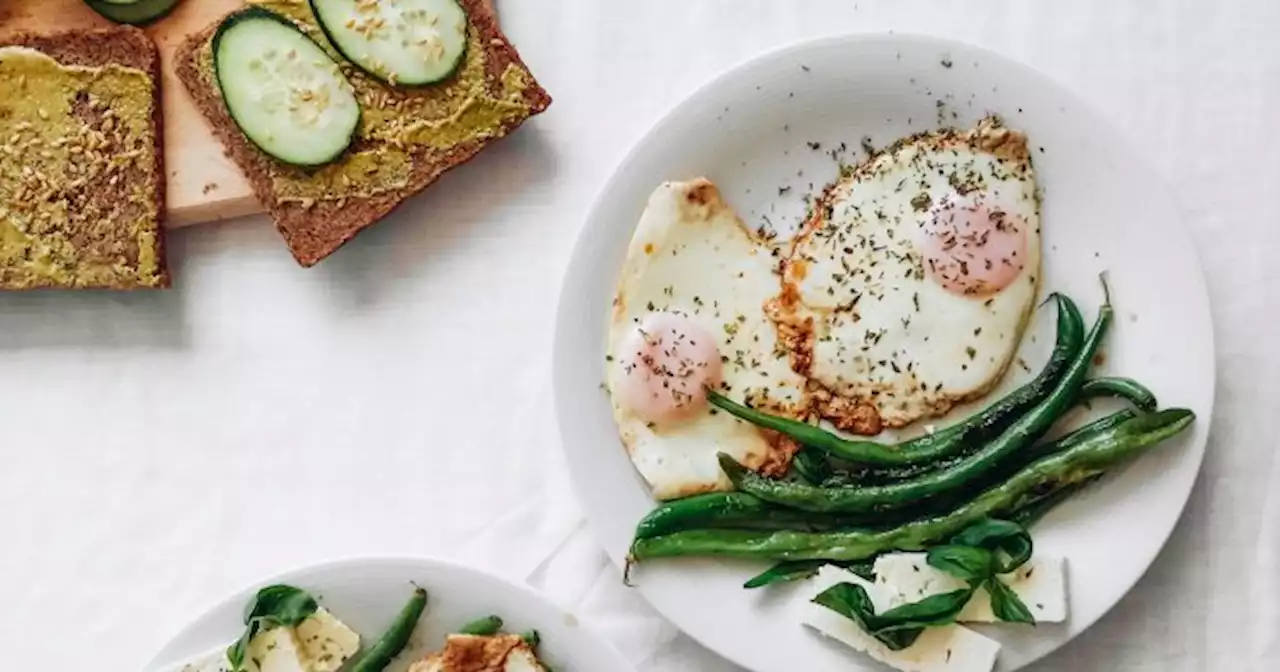 What A Brain Health & Longevity Expert Eats For Breakfast