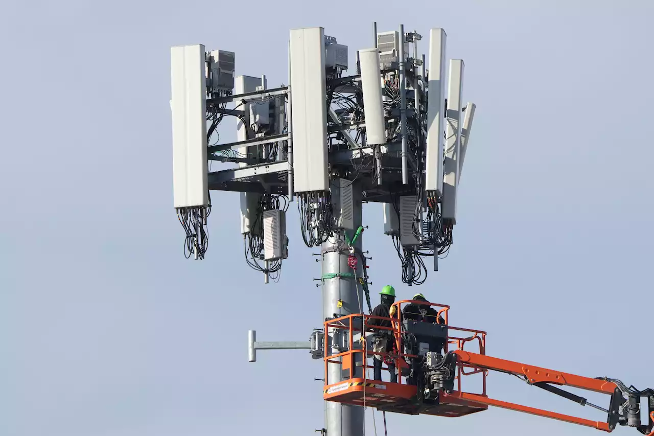 Verizon, AT&T Delay Some 5G Service Over Airlines' Concerns