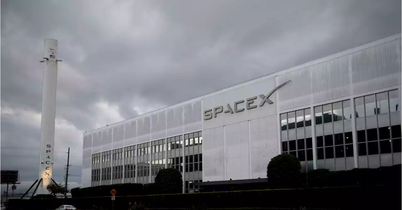 Hundreds of SpaceX employees signed letter denouncing Elon Musk’s behavior