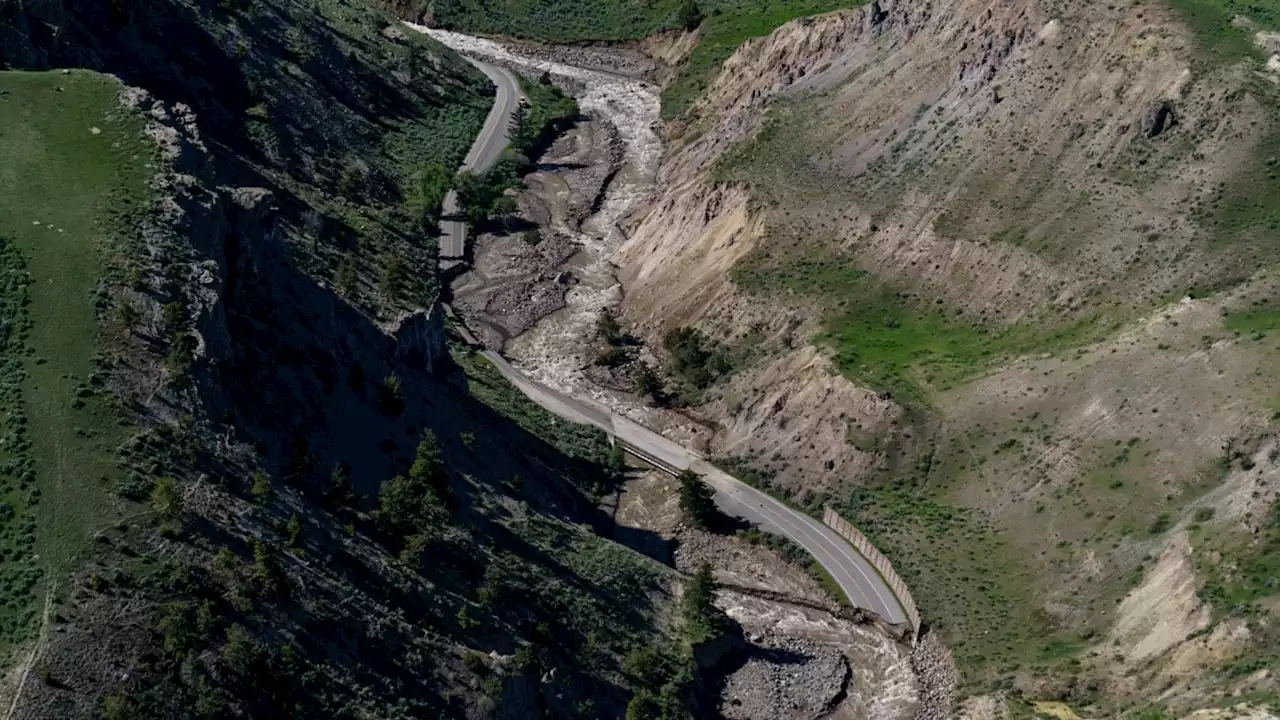 Salju dan Hujan Akibatkan Banjir di Kawasan Yellowstone