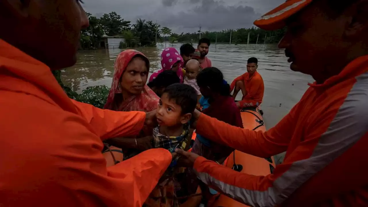 Floods in India, Bangladesh leave millions homeless, 18 dead