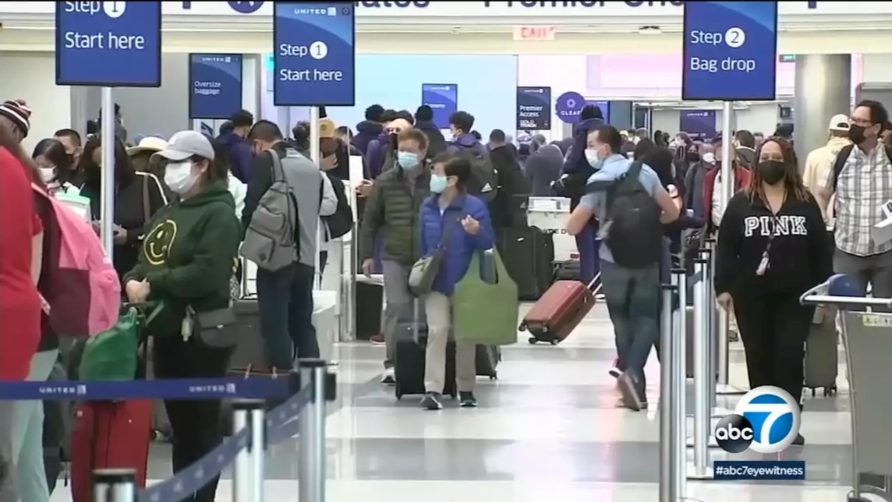 Major airlines preemptively cancel more flights