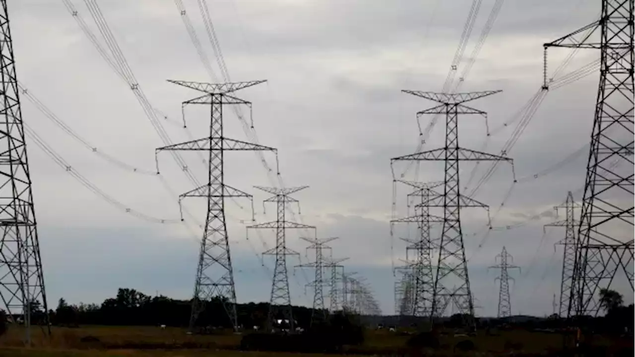 Power could be out in parts of eastern Ontario until Sunday, says Hydro One | CBC News