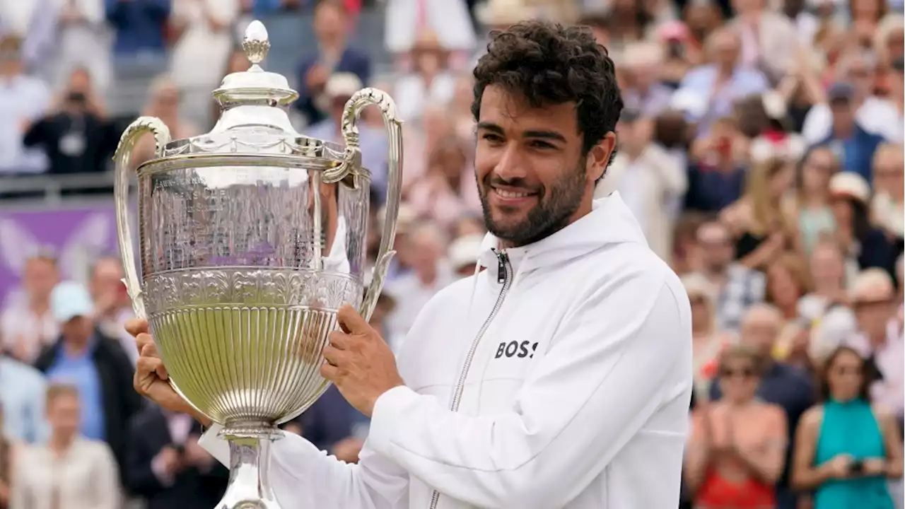 Berrettini retains Queen's title, looking good for Wimbledon