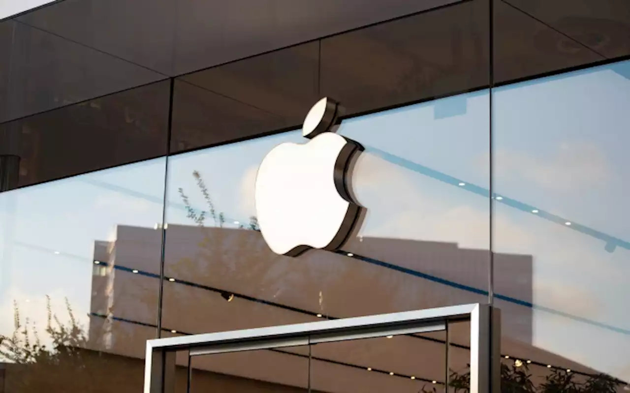 Store workers vote to form first ever US Apple Union