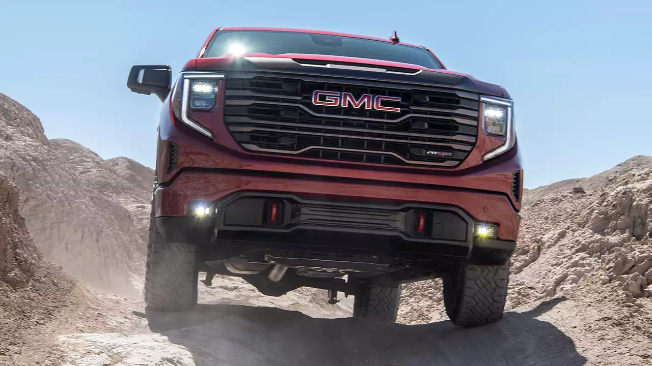 Review: The 2022 GMC Sierra 1500 AT4X is an extreme machine