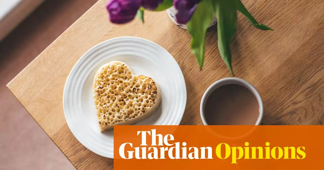 Three marriages have taught me what true love looks like – a cup of tea and some cheese and onion crisps | Saima Mir