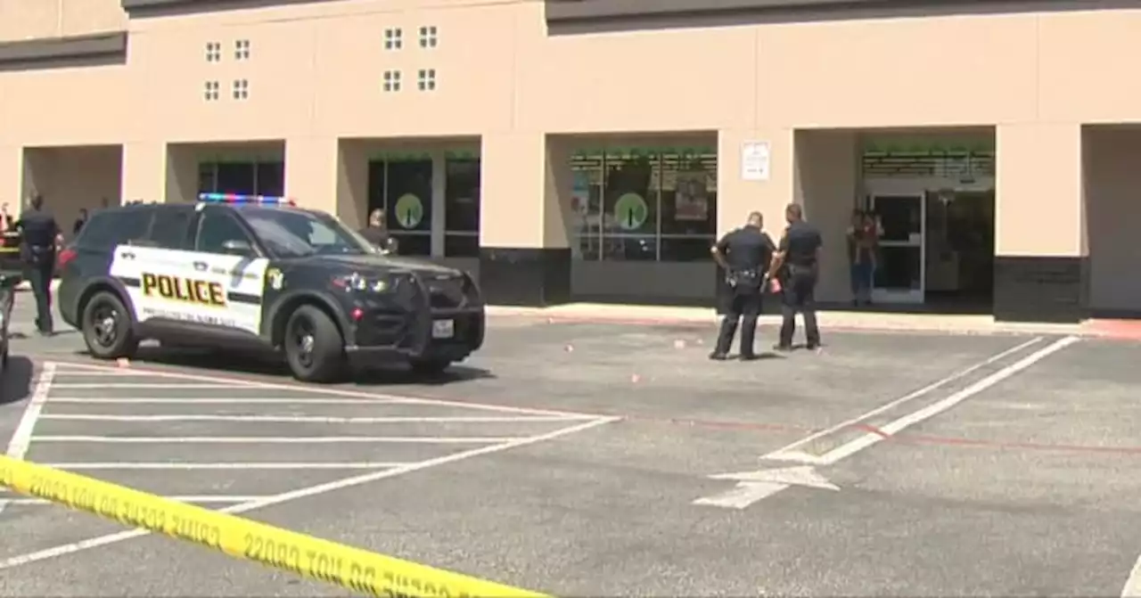 Man injured, suspect on the run after shooting in parking lot of dollar store, police say