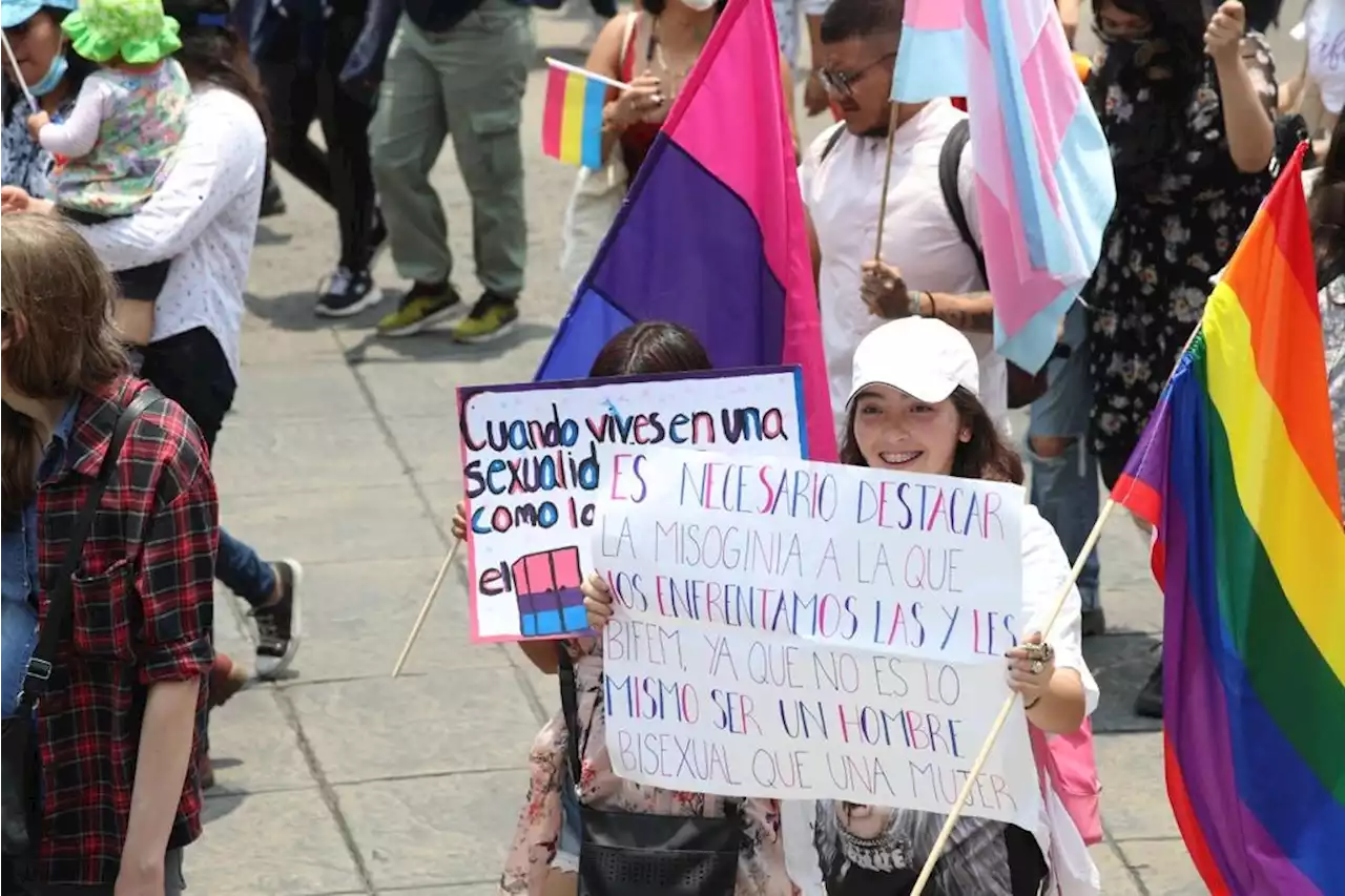 Celebran marcha LGBT+ en Chiapas