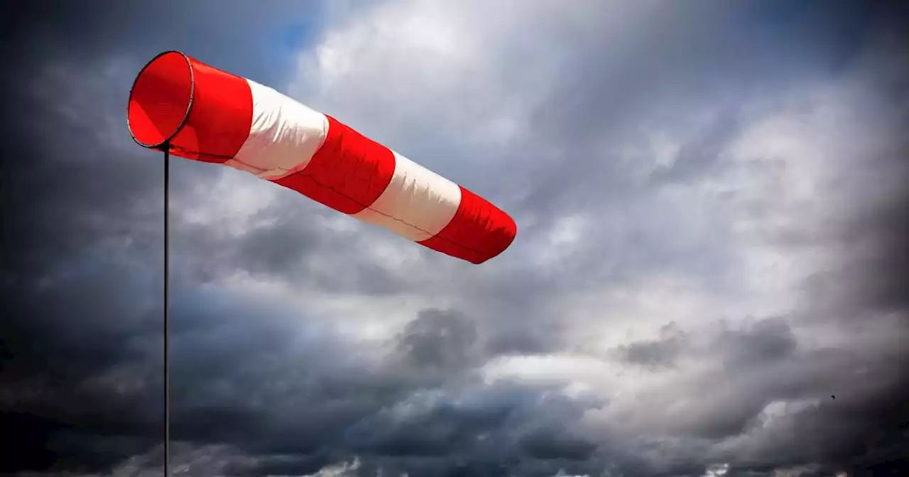 Canicule : comment expliquer la tempête soudaine qui a provoqué la mort d'un kitesurfeur dans le Calvados ?