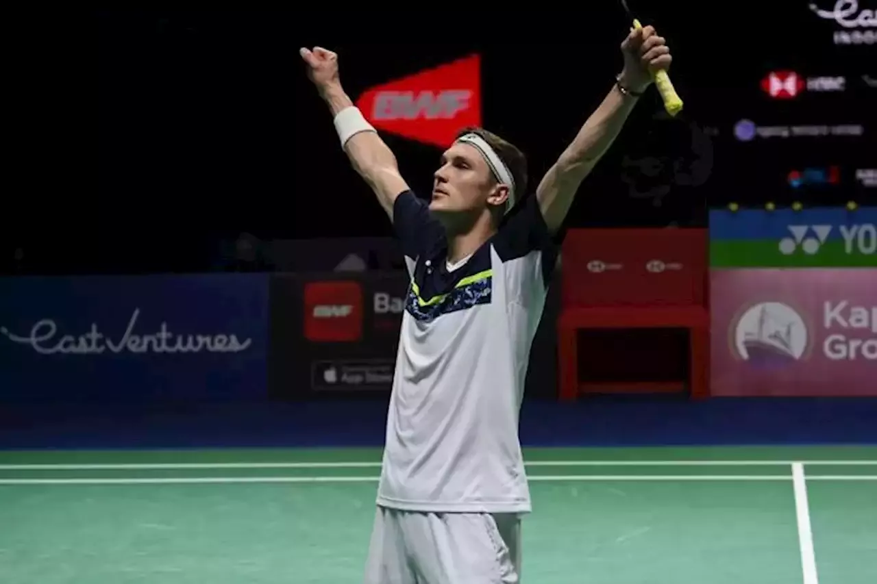 Momen Perayaan Juara Viktor Axelsen Di Indonesia Open 2022 Curi