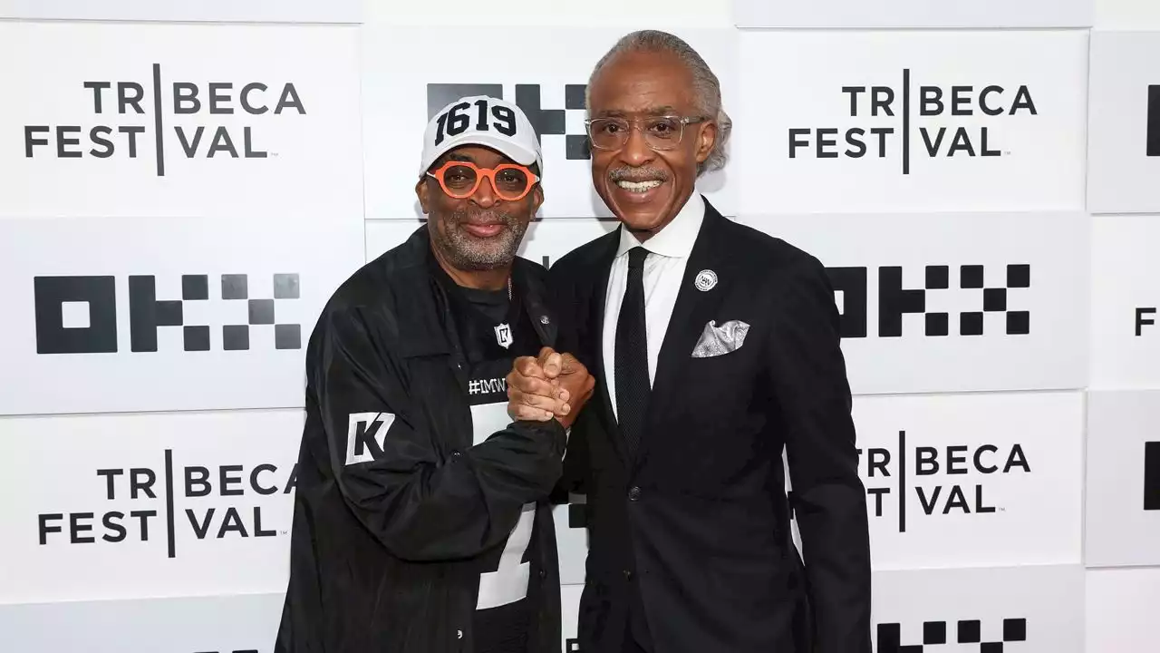 Al Sharpton takes a bow, with Spike, to close out Tribeca