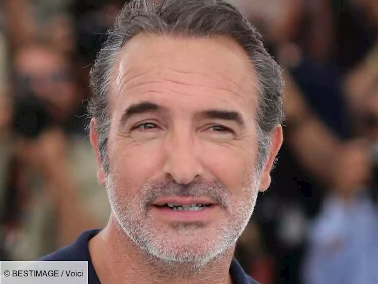 Jean Dujardin célèbre son anniversaire en partageant une photo de lui enfant - Voici