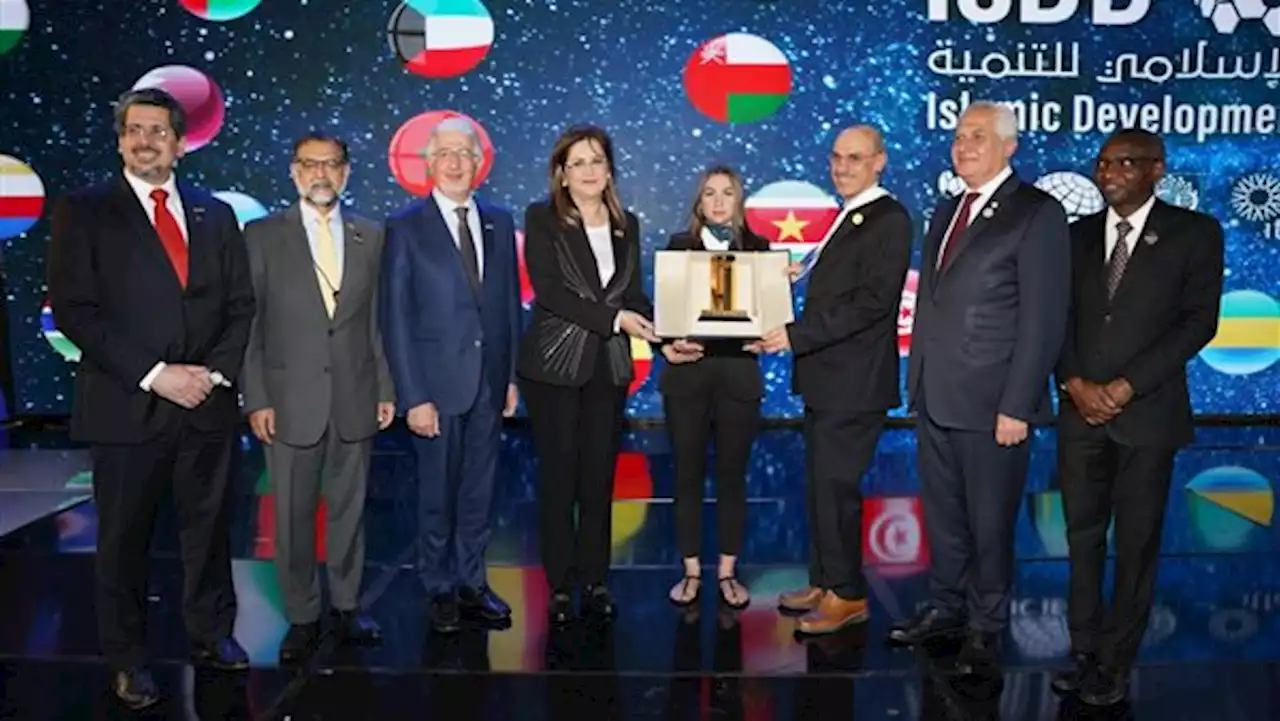 وزيرة التخطيط ورئيس مجموعة البنك الإسلامي للتنمية يطلقان حفل الافتتاح الرسمي للمكتب الإقليمي