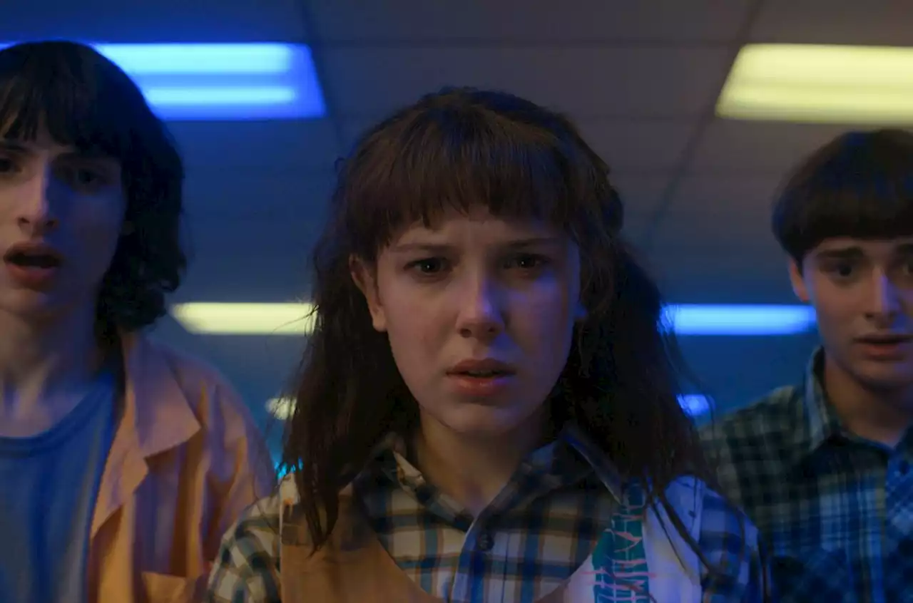 Millie Bobby Brown Dances to Ariana Grande, ‘WAP’ & More as Eleven on ‘Stranger Things’ Set: Watch