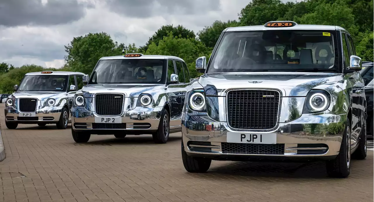 Bespoke LEVC TX Taxis For The Queen’s Platinum Jubilee Could Make London A Shinier Place | Carscoops