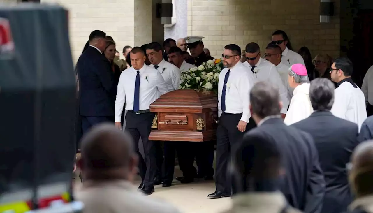 Mourners say goodbye to Uvalde teacher and her husband