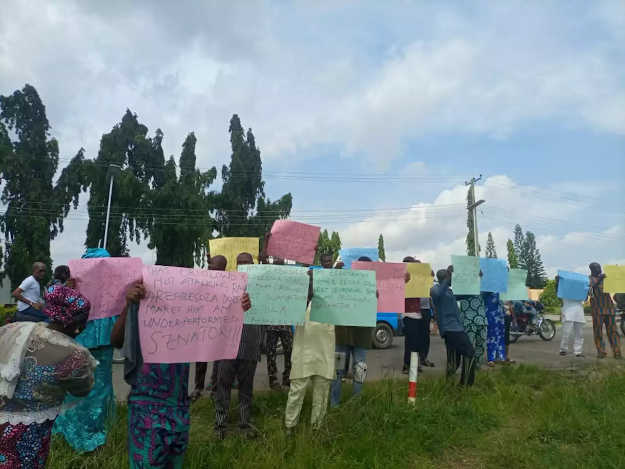 Osun APC members storm Govt House, protest alleged primary election manipulation