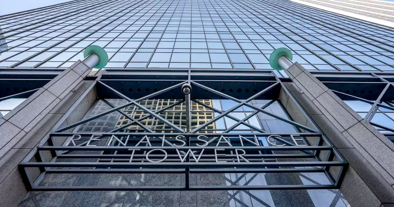 Downtown Dallas’ 56-story Renaissance Tower has sold