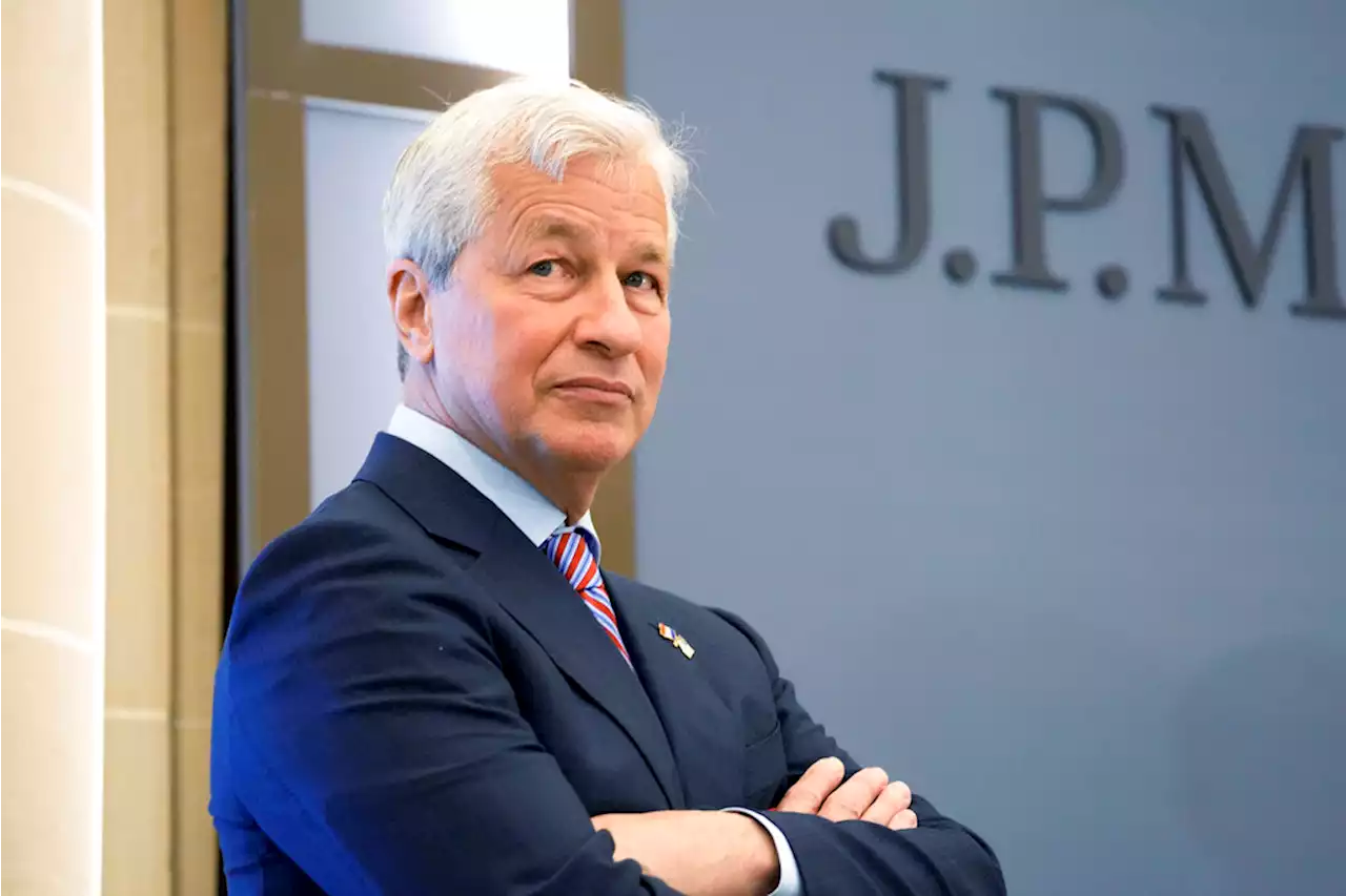 Jamie Dimon, Head Of Largest US Bank, Predicts “Economic Hurricane” In Next Few Months