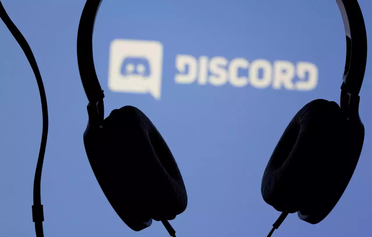 Discord finally brings text chat to voice channels | Engadget