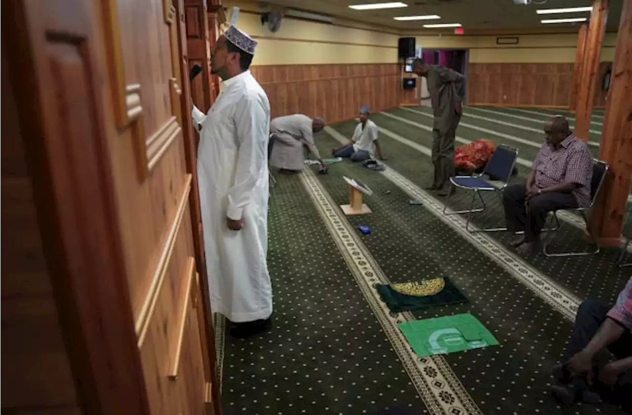 Muslim call to prayer arrives to Minneapolis soundscape