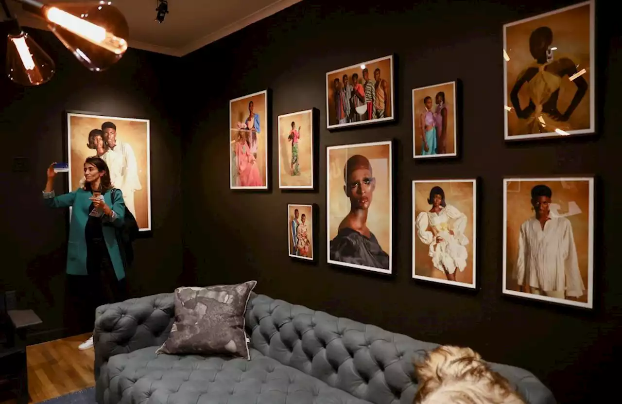 South African company helps hang local art in virtual world