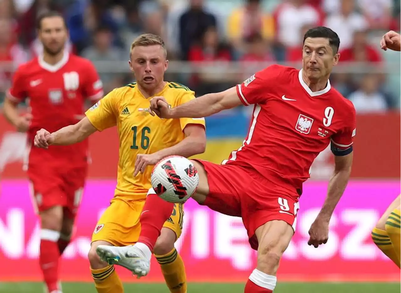 Soccer-Poland come from behind to beat Wales as Nations League kicks off