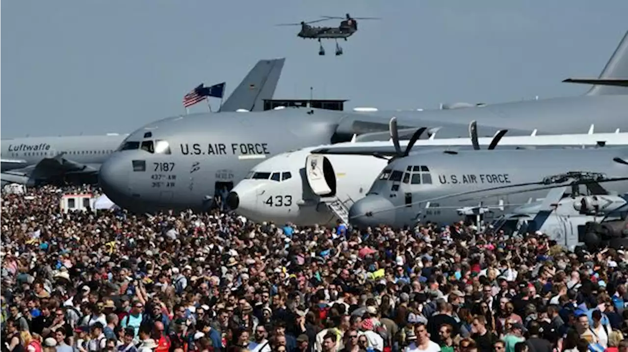 Luftfahrtmesse in Schönefeld durch erhöhte Militärausgaben im Fokus