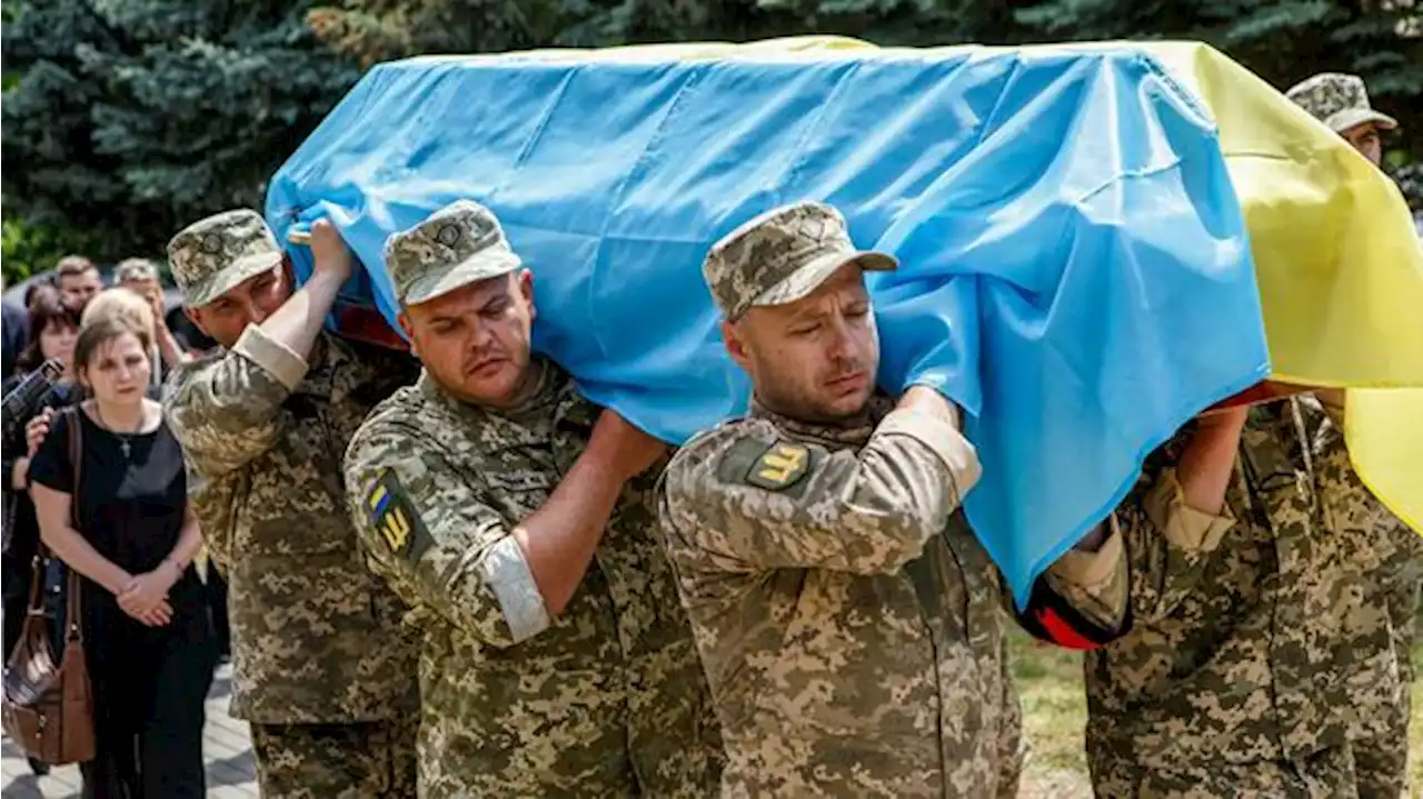 Selenskyj spricht von bis zu 100 toten Soldaten am Tag