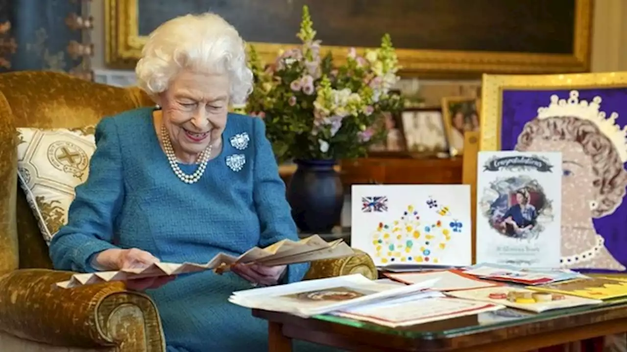 Fabuleu, el especial regalo de Macron a la Reina Isabel II por el Jubileo