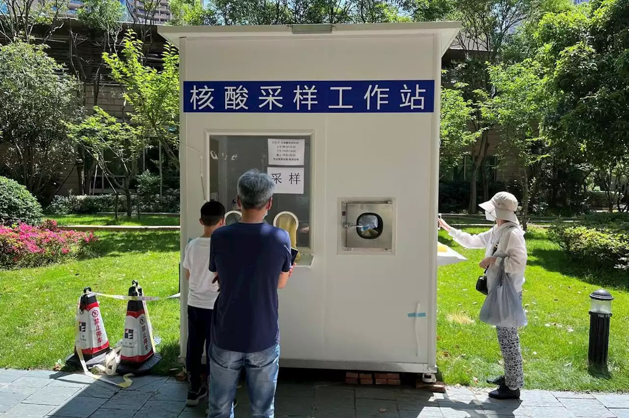 中国が続けるゼロコロナ政策の推進の危険性 | ブルームバーグ