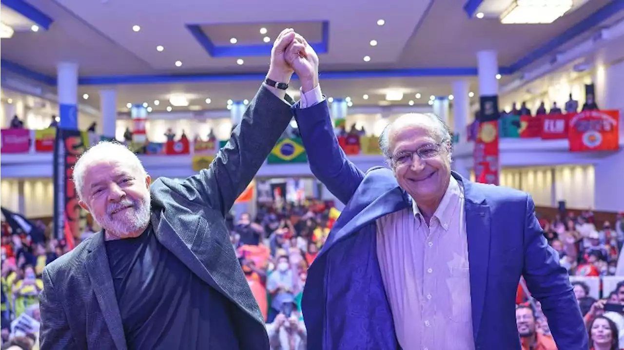 País era feliz com polarização PT-PSDB, diz Lula após 'acabar' com partido
