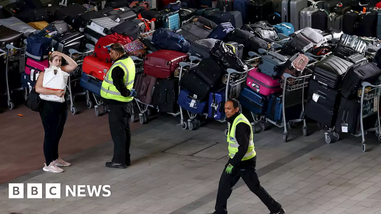 5,000 people hit by Heathrow flight cancellations