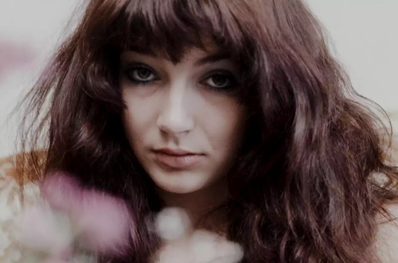 Kate Bush Shatters U.K. Records as ‘Running Up That Hill’ Reaches No. 1