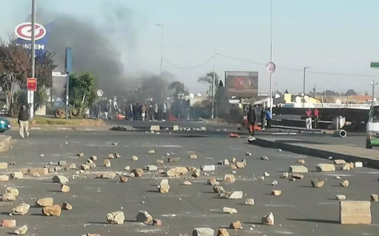 Soweto protest organiser promises peaceful march to mayor's office on Tuesday