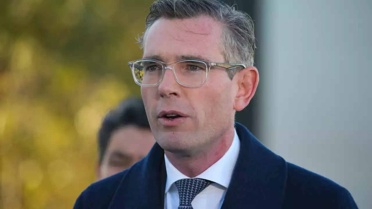 Labor mocks NSW Premier for back-flipping on Indigenous flag on bridge