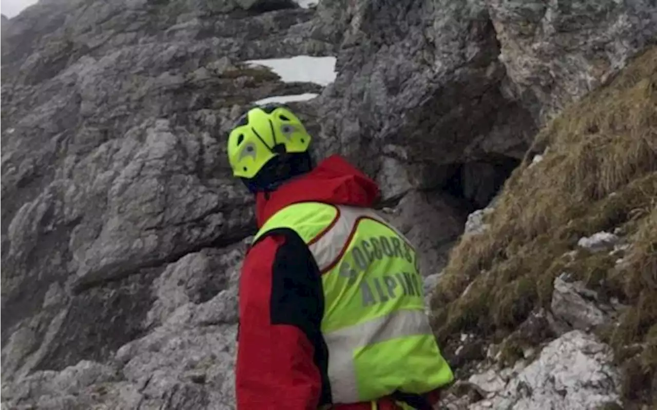 Due alpinisti in cordata salvati nella notte in Valtellina