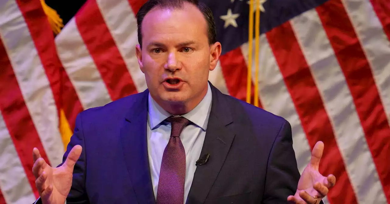 Sen. Mike Lee says he would speak to Jan. 6 committee about his text messages with Mark Meadows