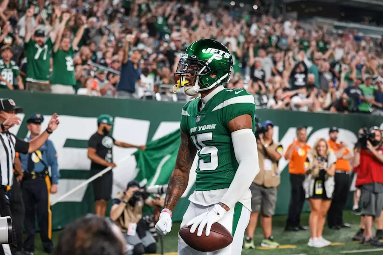 Jets' Lawrence Cager Impressing as Tight End