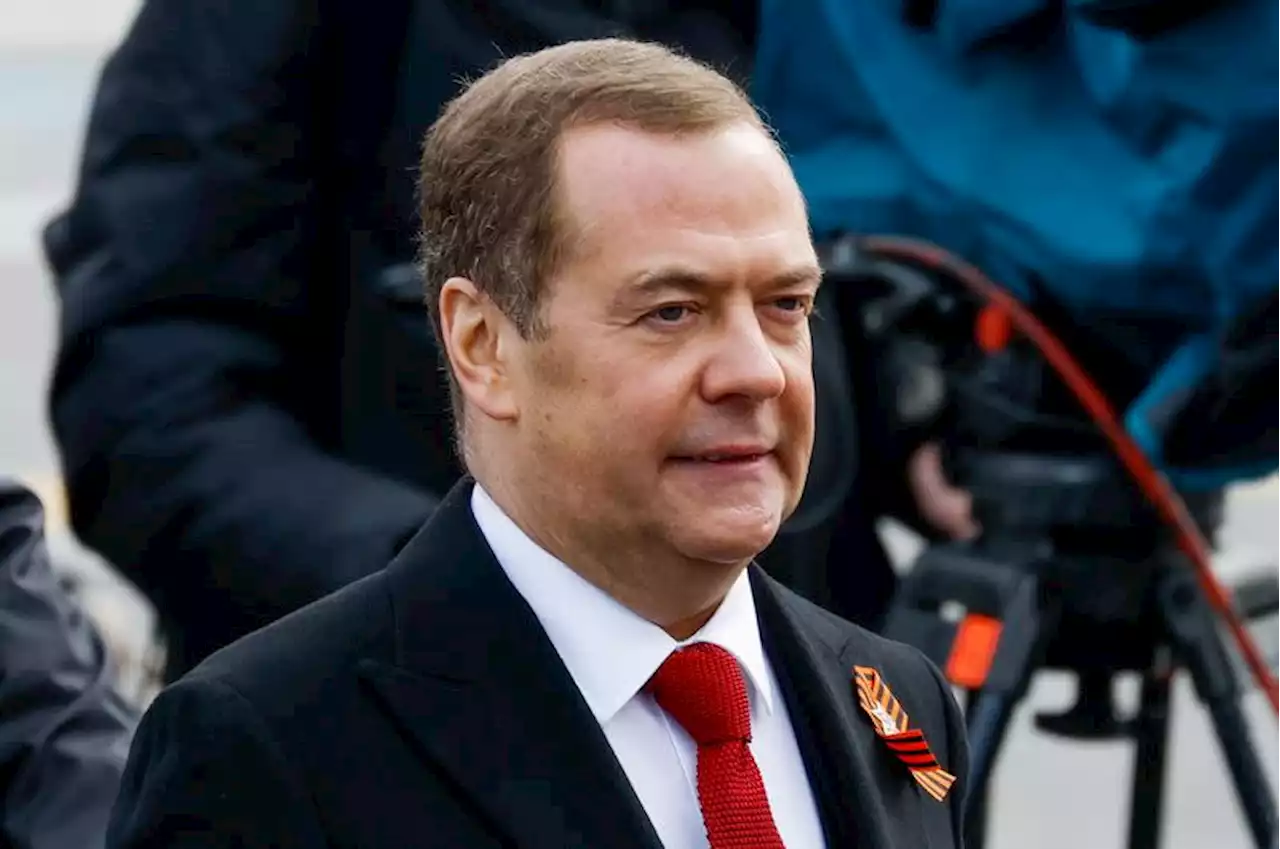 Russia's Medvedev suggests U.S. should beg for nuclear arms talks