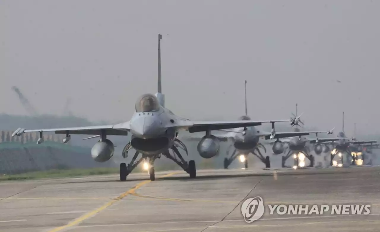 공군, F-35A 등 70여대 참가 '도발원점' 타격훈련…5년만에 공개 | 연합뉴스