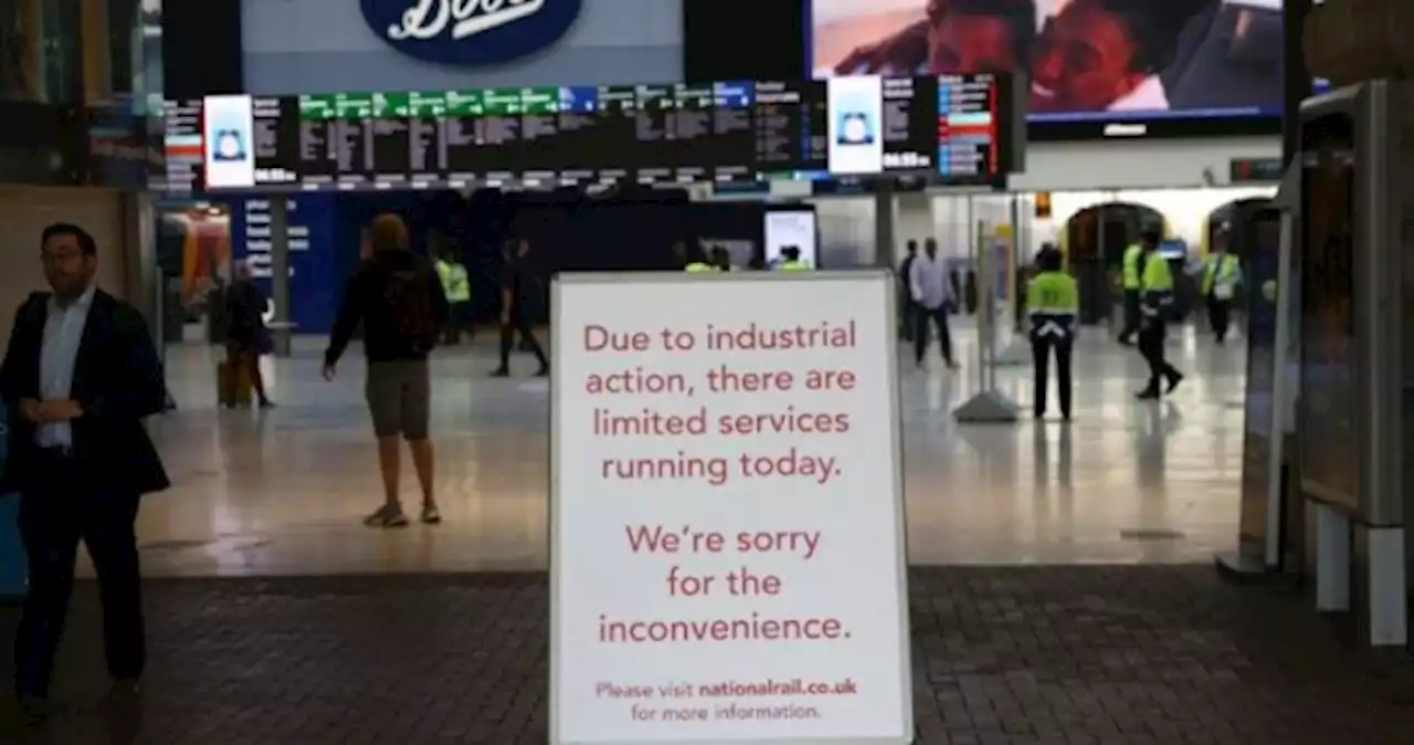 Biggest rail strike in 30 years brings UK to standstill
