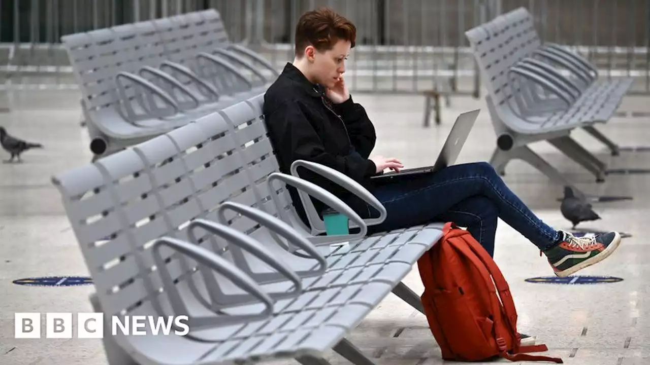 Rail strike: Commuters must stay the course, says Boris Johnson