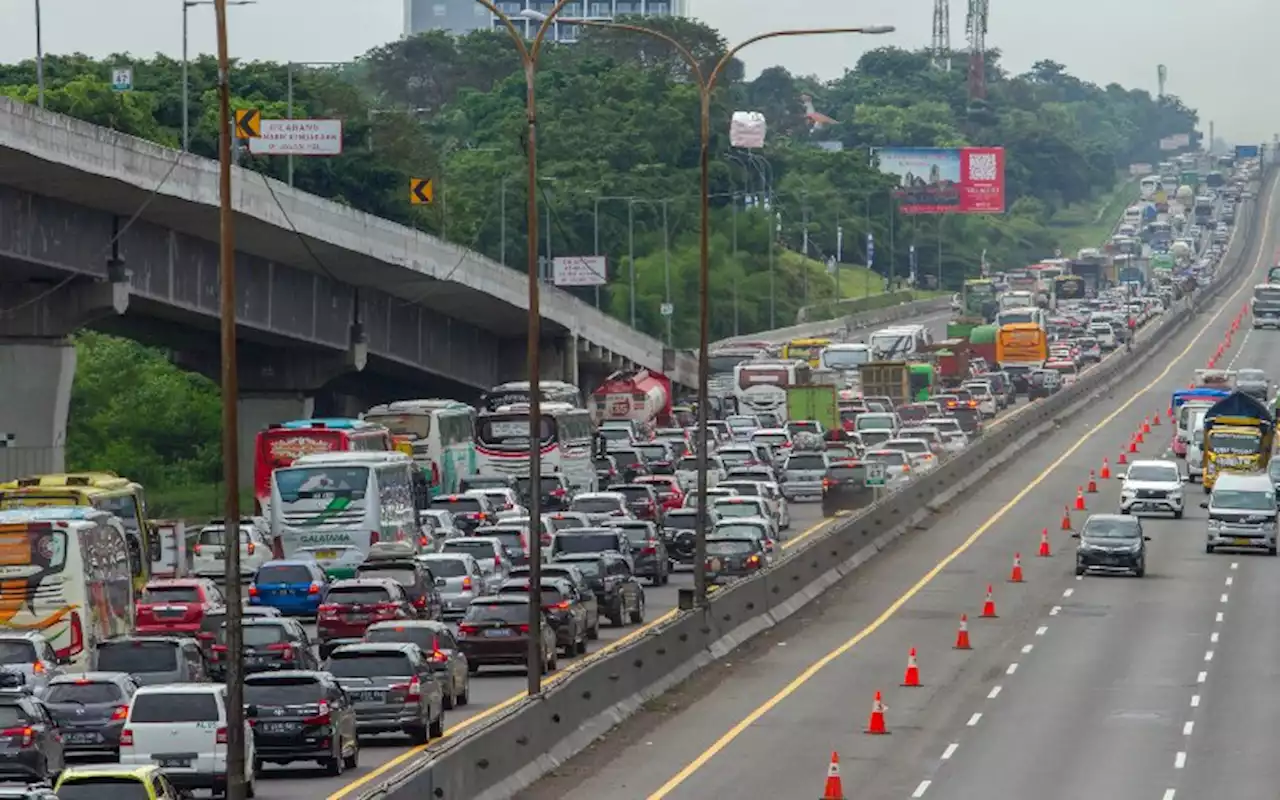 PUPR: Jalan Tol Jakarta-Cikampek akan Diperlebar Lagi di 2023 | Ekonomi - Bisnis.com