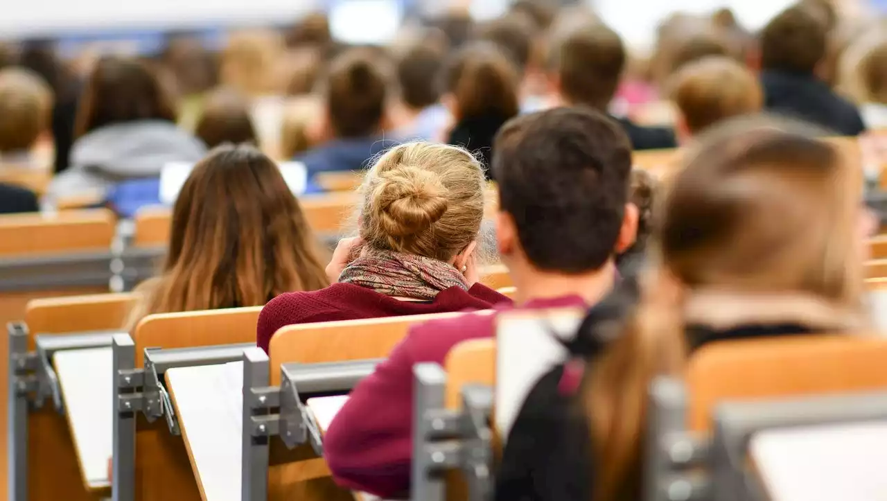 Deutsche Hochschulen schneiden bei Studium und Lehre mäßig ab