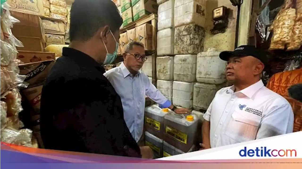 Zulhas Jamin Minyak Goreng Curah Tetap Ada di Pasar, Berapa Harganya?