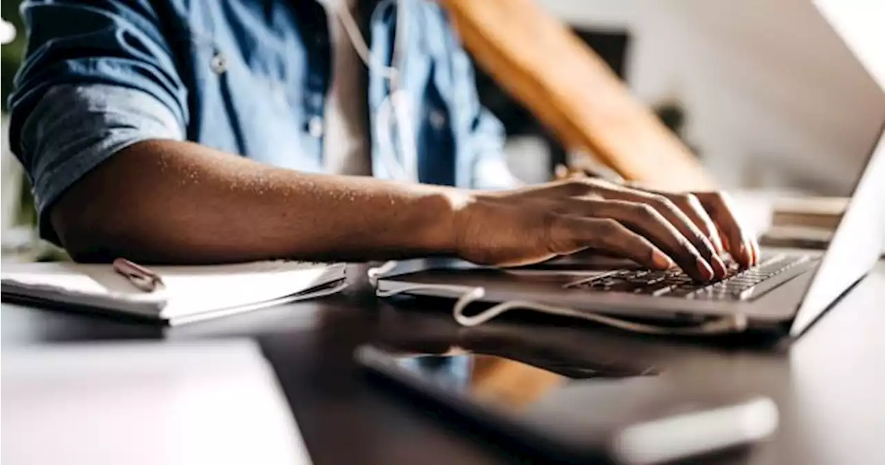 Half of the internet stopped working due to outages | JOE.ie