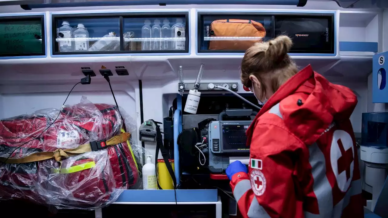 Incidenti sul lavoro, operaio 72enne precipita da un’abitazione e muore a Lecce