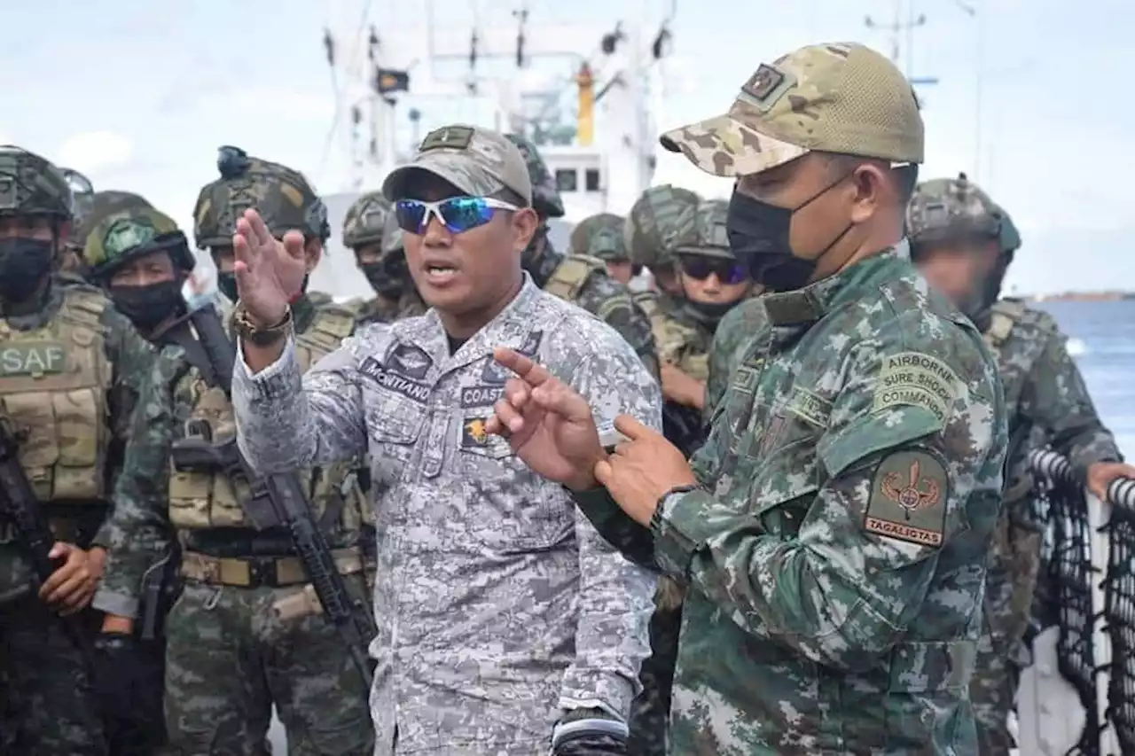 PCG trains elite SAF on sea vessel assault